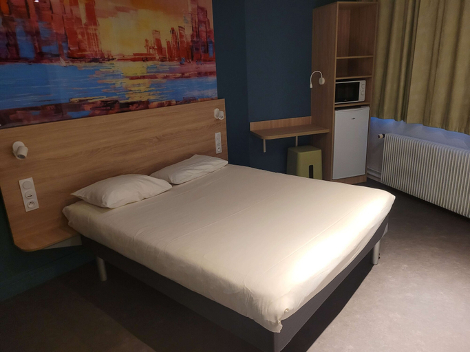 Bedroom 2, Kyriad Direct Lyon Nord - Dardilly, Rhône
