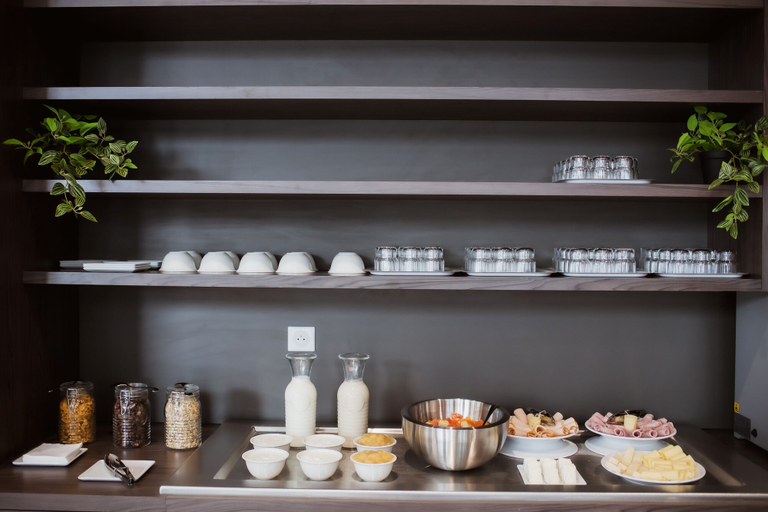 Food & Drinks 5, easyHotel Paris Nord Aubervilliers, Seine-Saint-Denis