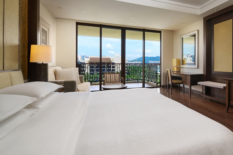 Bedroom 4, Sheraton Shenzhou Peninsula Resort, Hainan