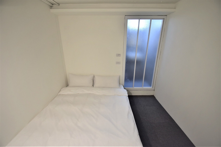 Bedroom 12