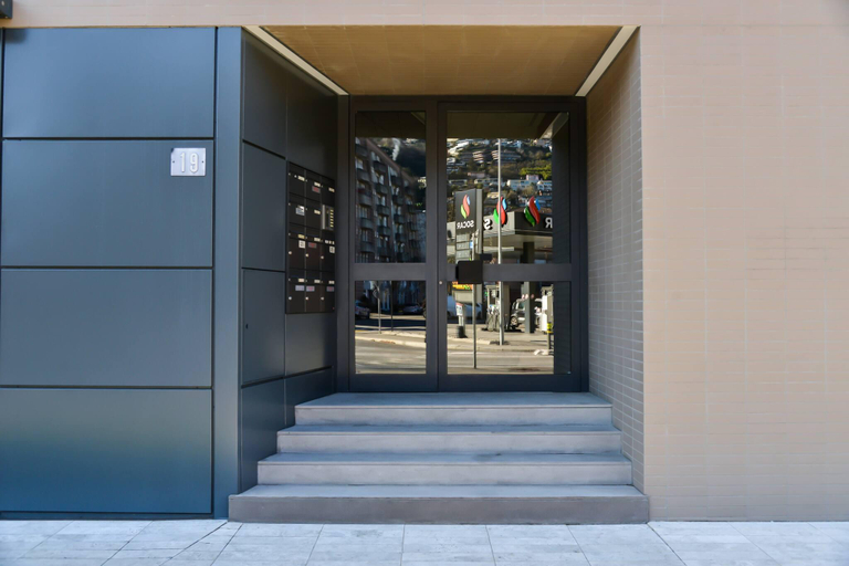 Others 4, New Central Plaza Apartment 1, Lugano