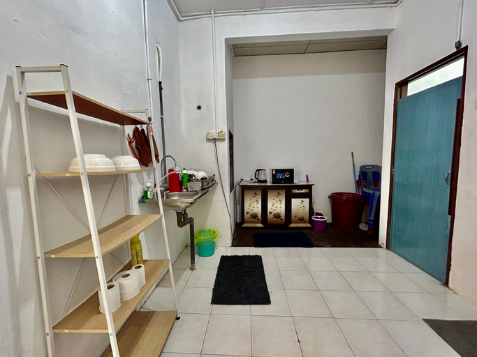 Bedroom 2, Cozy16#4pax#wifi&netflix#5kmiconcity#nearAeonAlma, Seberang Perai Tengah