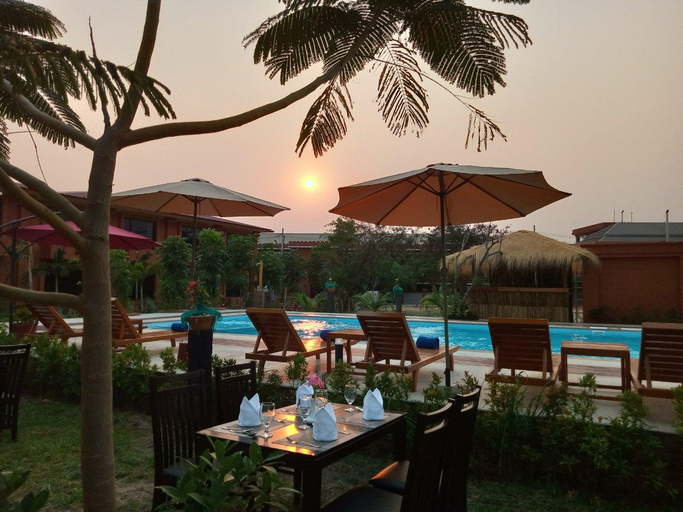 Others 3, Acacia Hotel, Myingyan