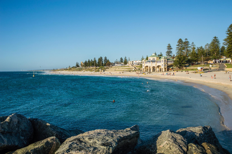 Nearby Landmark, Beach View Apartment in Cottesloe, Cottesloe