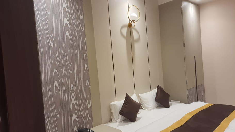 Bedroom 2, Goroomgo Hotel Regalia Budaun , Budaun