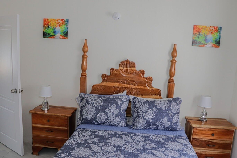 Bedroom 3, Little Paradise