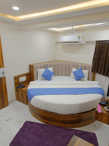 Others 5, Royal Grand, Ahmadabad