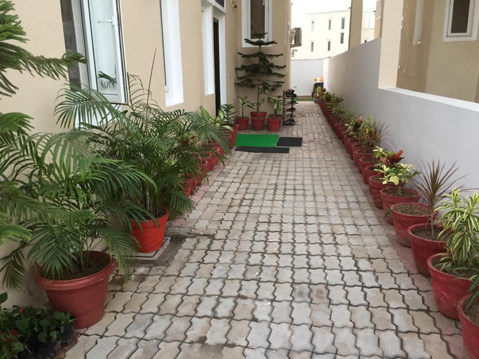 Others 3, Villa 5, Sahibzada Ajit Singh Nagar
