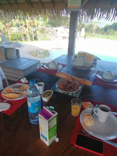 Food & Drinks 5, Vai iti LODGE