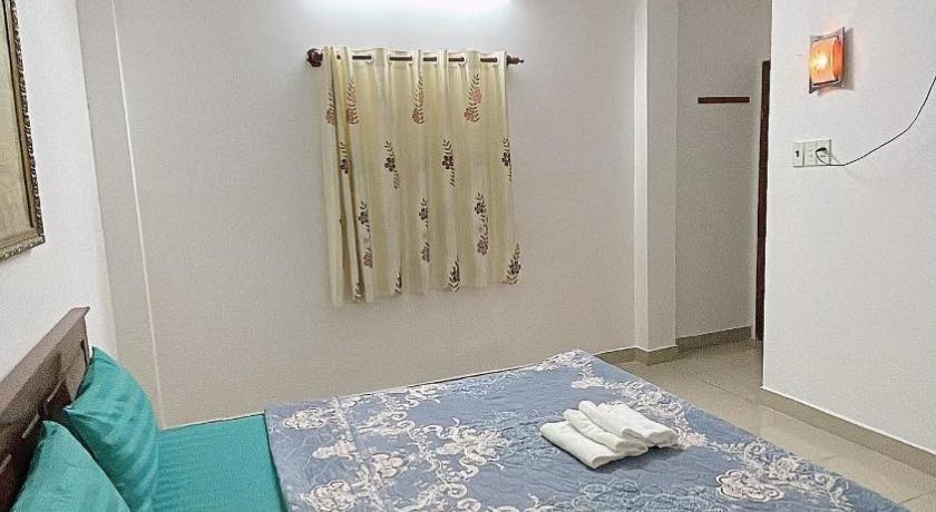 bedroom 12