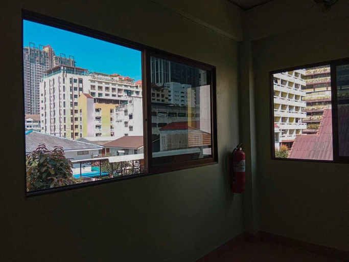 Others 3, Lychee Room /w balcony Near AirportTrain/Sukhumvit, Wattana