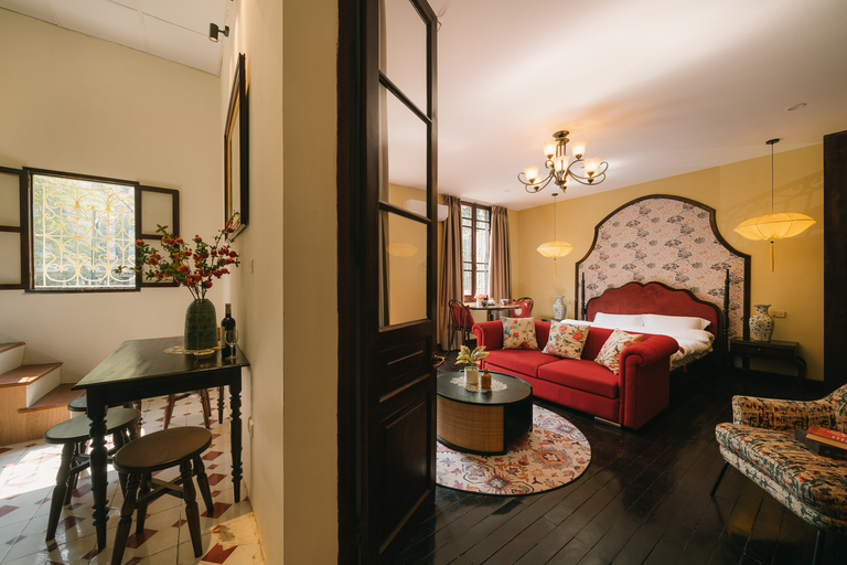 Bedroom 2, Luxurious Indochine Villa, high-end amenities, Hoàn Kiếm