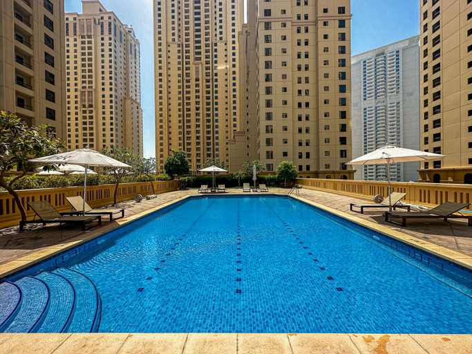 Outdoor pool 2, HiGuests - Bahar 6, Dubai