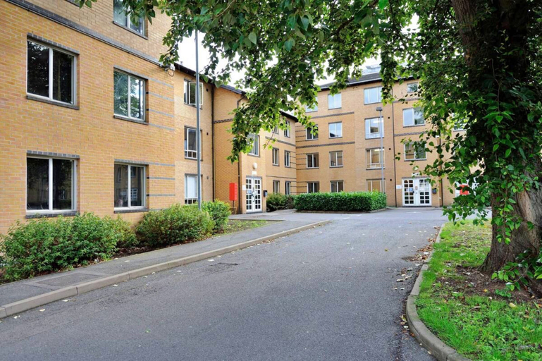 Exterior & Views 2, En Suite Rooms COLINDALE SK, London
