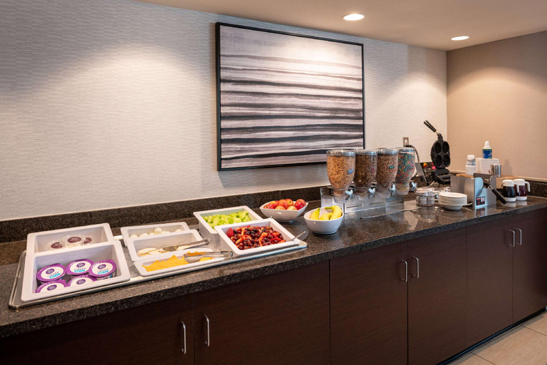 Food & Drinks, Sonesta ES Suites Tempe, Maricopa