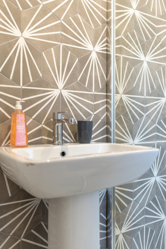 Bathroom, No203, Doncaster