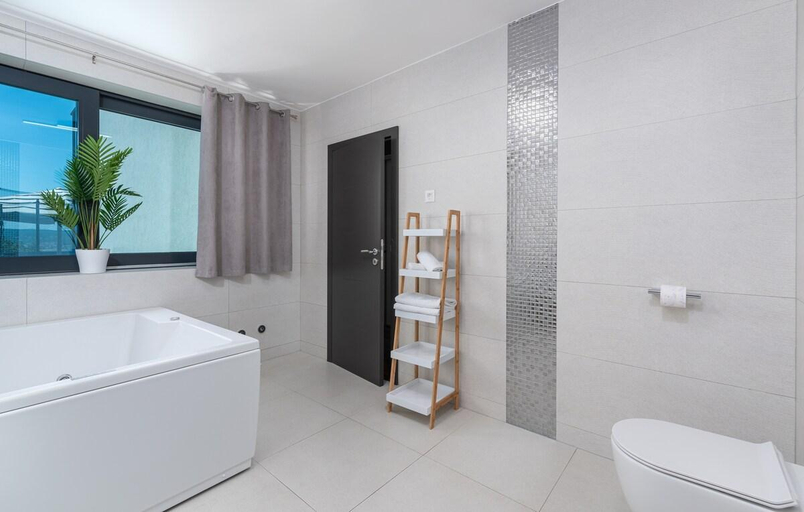 Bathroom 4, Villa Twins - Standard, Crikvenica