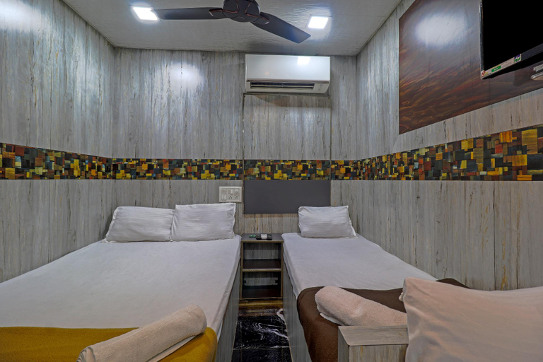 Bedroom 3, Capital Guest House , Mumbai City