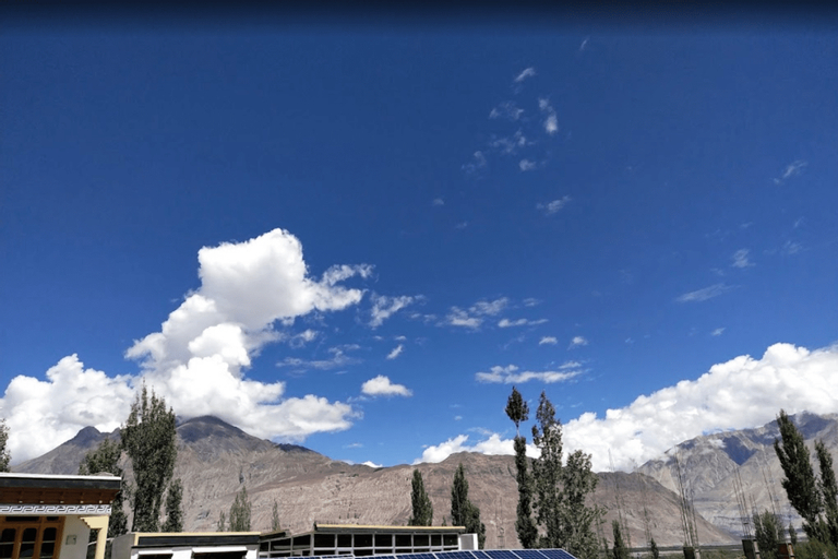 Others 4, Hotel Olthang, Leh