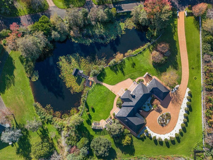 5, A Majestic Slice of Heaven, Franklin