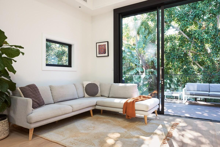 Others 3, Bondi Beach Hideaway - Premium 2 bed, Sydney