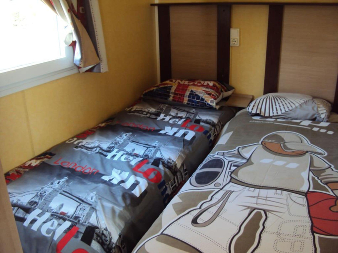 Bedroom 3, B&B La Douloire, Vaucluse