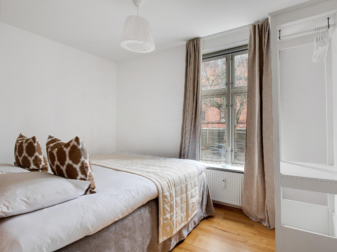 Bedroom 2, Charming 2 bedroom apartment in Frederiksberg, Copenhagen, Frederiksberg