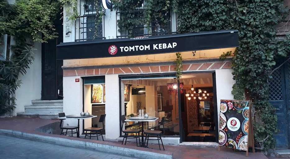 Entire 4-floors Modern House Near Galata Port, Beyoğlu