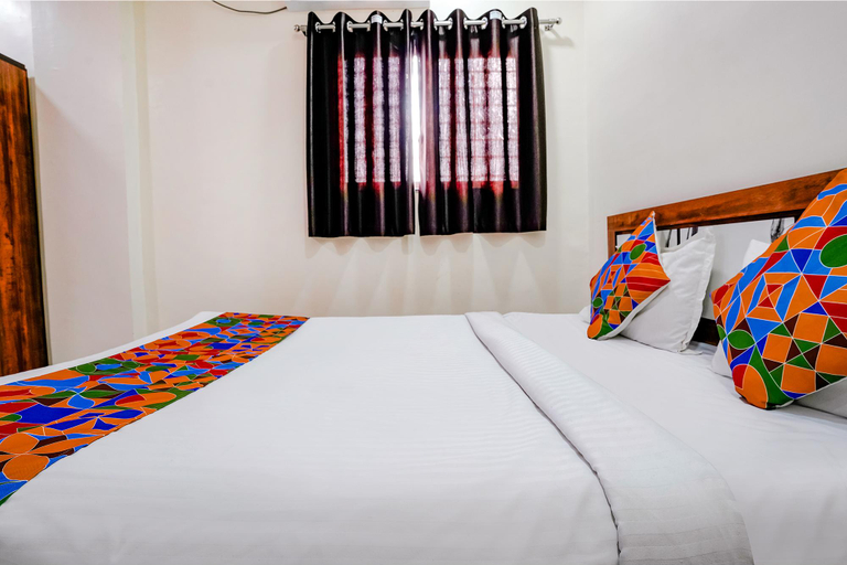 Bedroom 4, FabExpress Chaitanya Inn, Pune