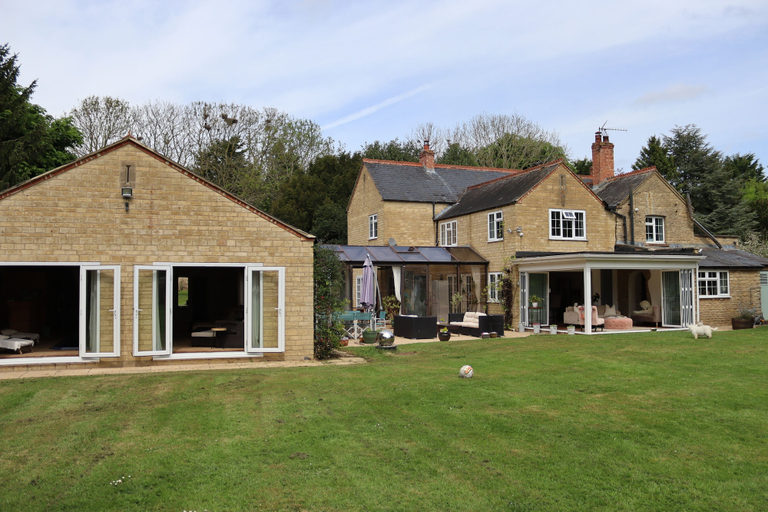 Exterior & Views, Bozeat House - Country Retreat, Northamptonshire