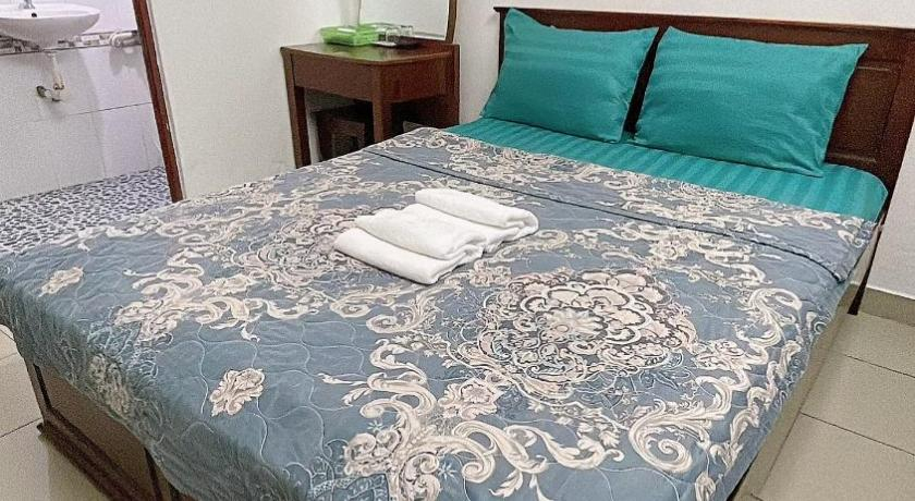 bedroom 11