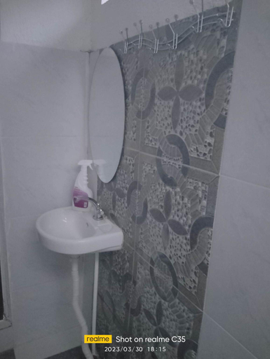 Bathroom 2, Adelle's Transient, near to tourist spots, Baguio City
