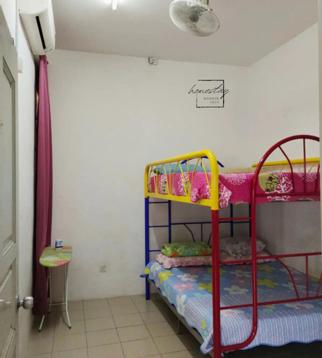 Nombor Satu Homestay (150m ke pantai), Kuantan