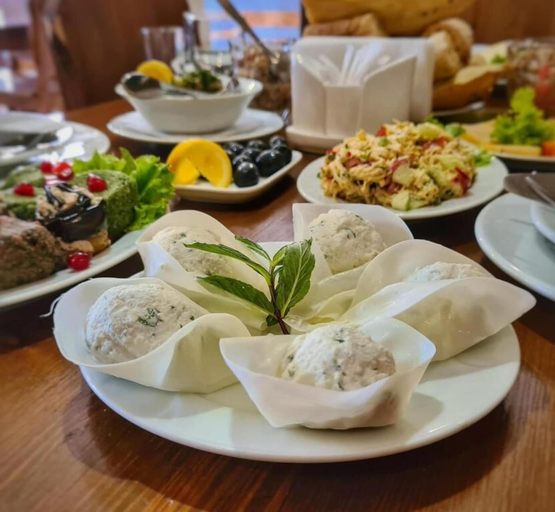 Food & Drinks 5, chveni sakhli, Tbilisi