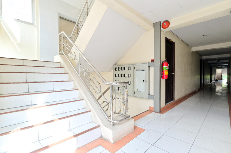 Others 3, Big Bird Palace, Lat Phrao