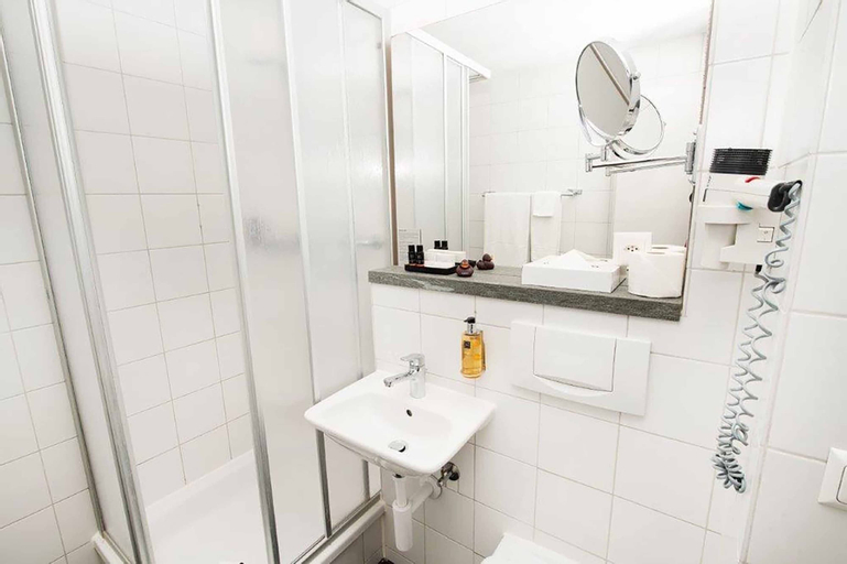 Bathroom 8