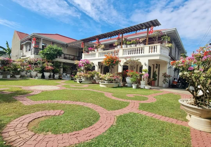 Casa Familya , Batac City