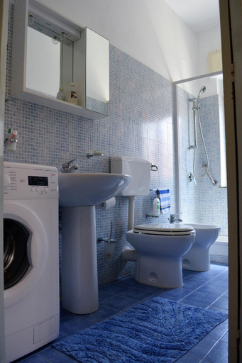 Bathroom, Sea Front, Palermo