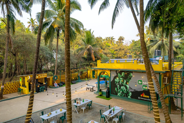 Food & Drinks 5, Whoopers Hostel Anjuna, North Goa