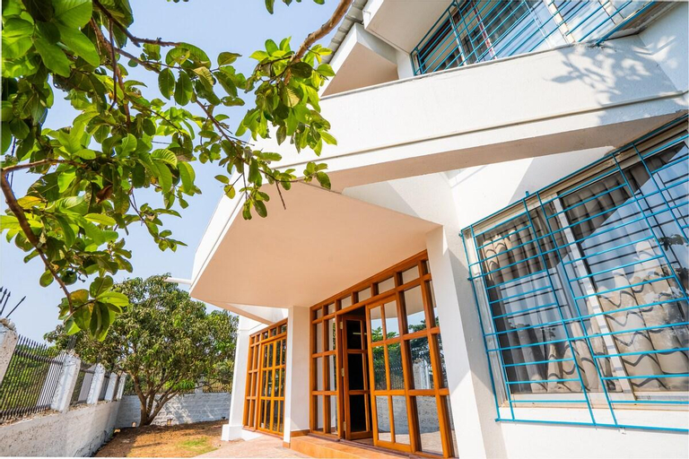 Lake View Villa, North Goa