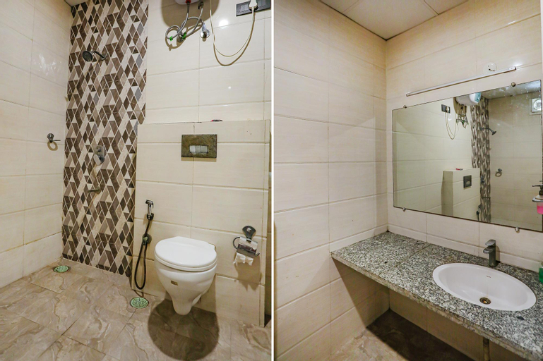 Bedroom 3, FabHotel F9 Sector 58, Gautam Buddha Nagar