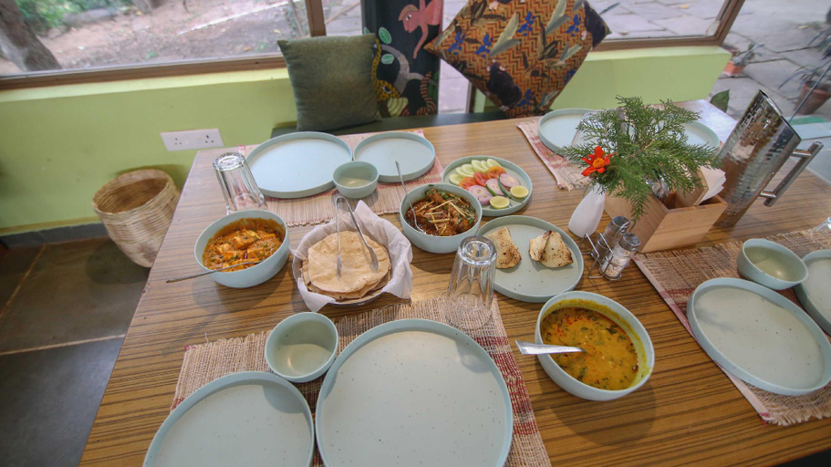 Food & Drinks 5, Bison Retreat - Pench, Seoni