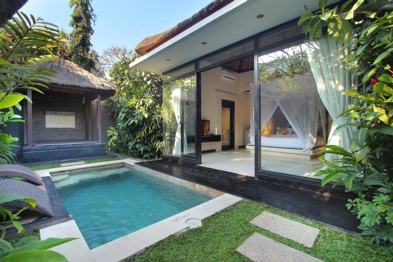 Entire 1BR Bedroom Pool Villa #R7, Badung