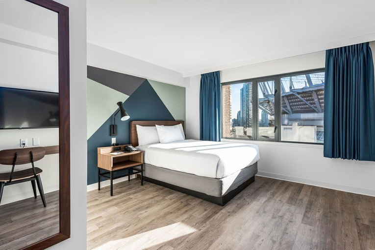 Bedroom 3, Hotel Willo (formerly YWCA Hotel Vancouver), Greater Vancouver