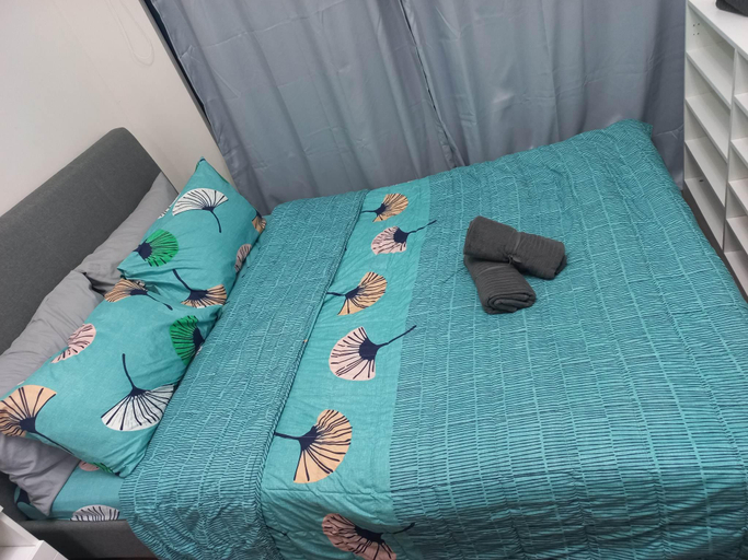 Bedroom 2, Makati Apartment Deluxe | Fast WIFI | Central, Makati City