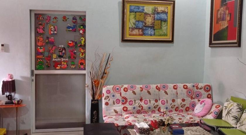 Cheerfull residential home - Dillair Home Stay, Palembang
