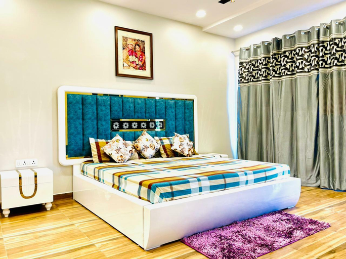 Bedroom 3, Golden turtle resort , Mewat