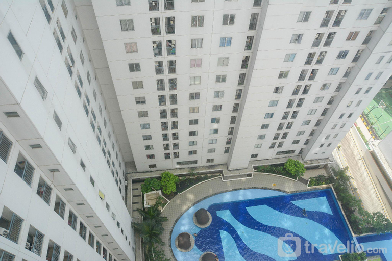 Cozy & Nice 1BR Bassura City Apartment By Travelio, Jakarta Timur