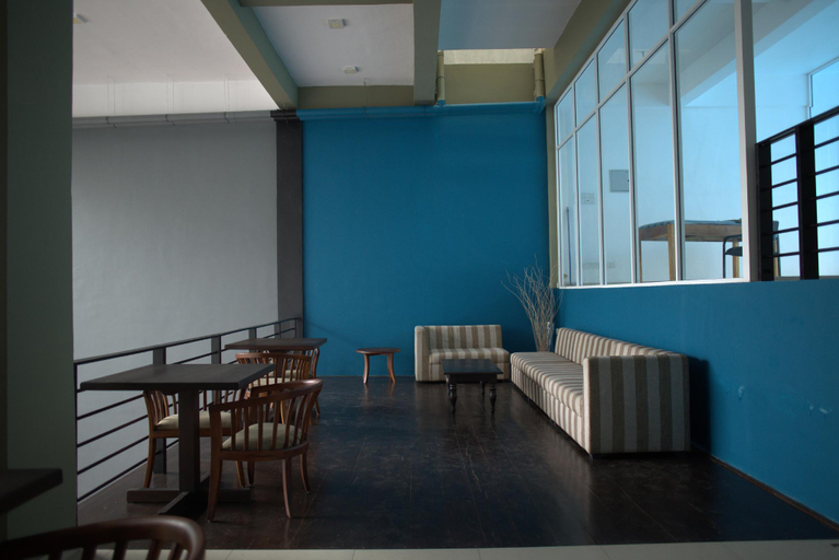 Public Area, Twenty- Two Dazzle Bay, Weligama