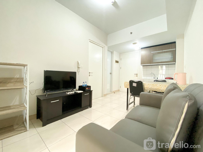 Comfy 2BR Springlake Bekasi near Mall By Travelio, Bekasi
